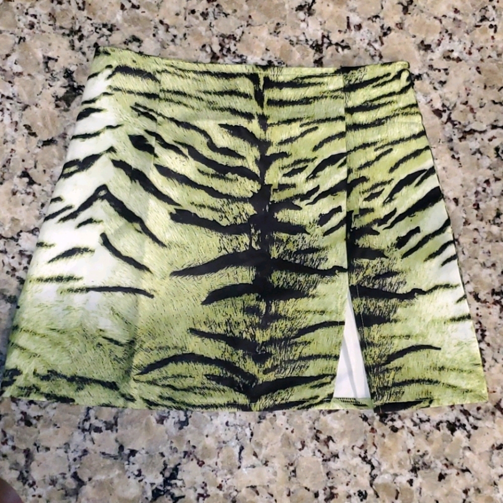 mini skirt